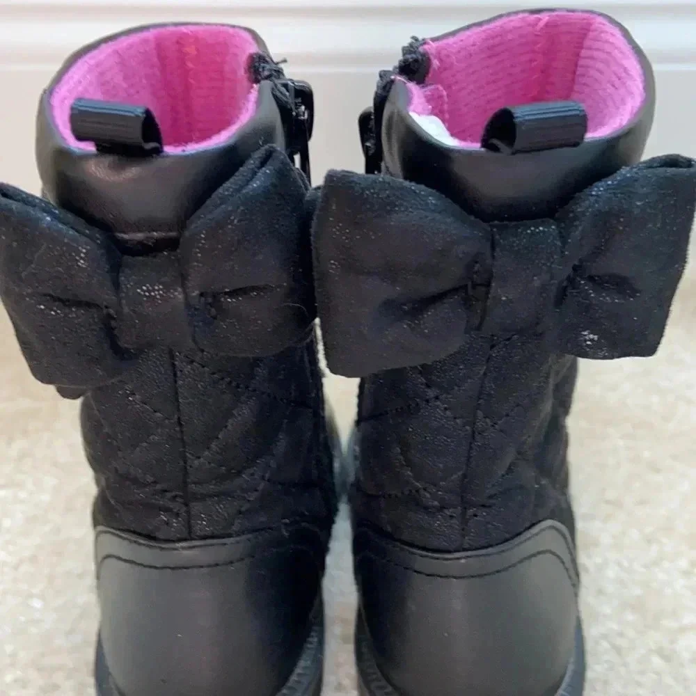 EUC Koala Kids Black Boots